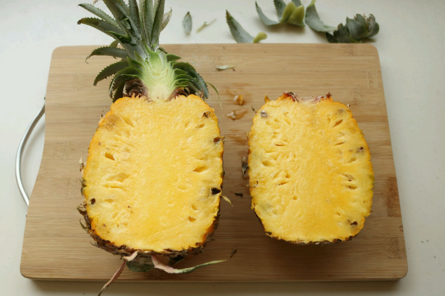 菠萝蘸什么最好吃又简单_图片