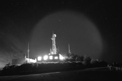 UFO专家：&ldquo;8&middot;20&rdquo;巨型发光体是不是外星飞碟