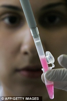 科学家把干细胞转变成红细胞，干细胞是万能细胞，被视为人体的修理工具箱