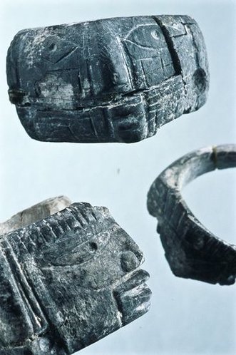 1300年前玛雅古墓:女统治者胸前配饰藏玄机/图