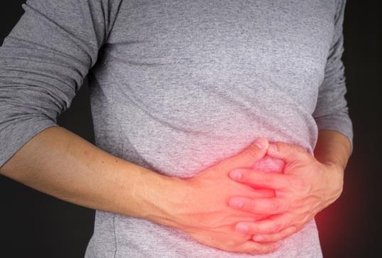 胃酸胃胀反酸水烧心是怎么回事（胃疼30秒止疼法）